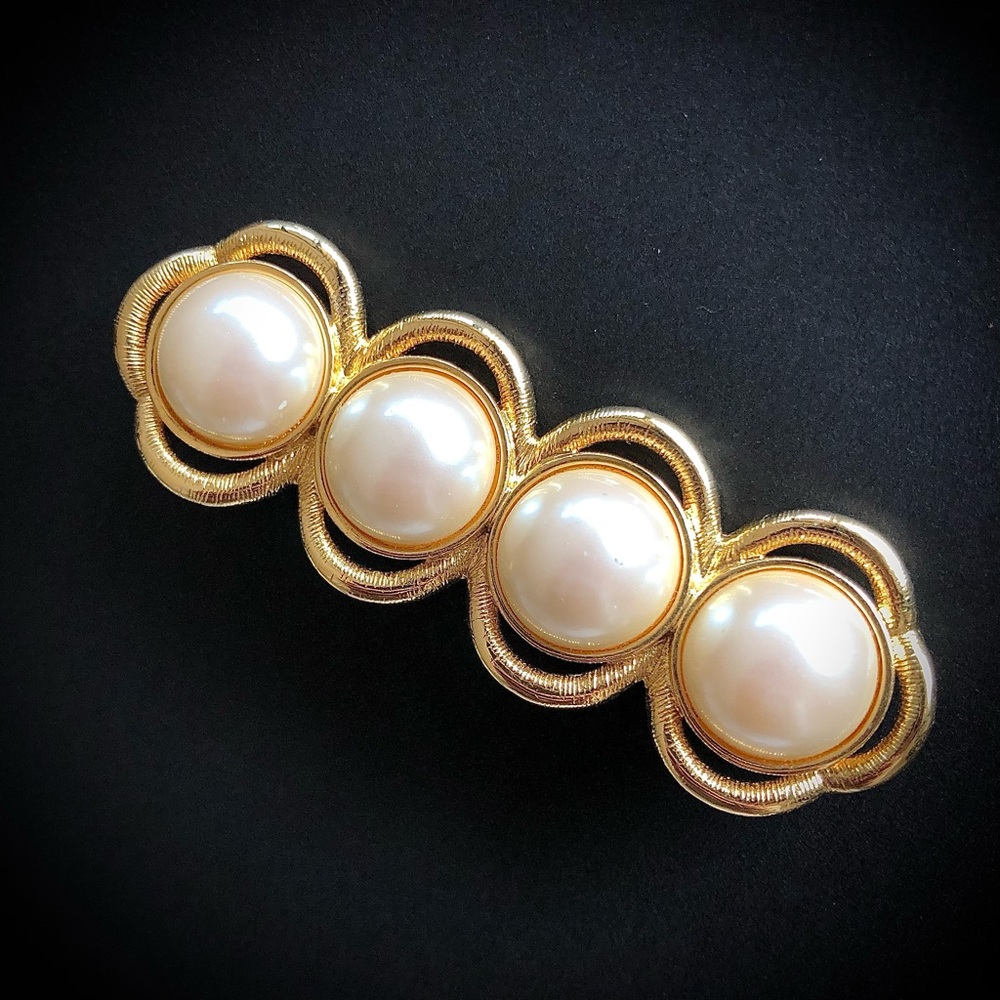 Monet Vintage Pearl Gold Tone Bubble Brooch Pin